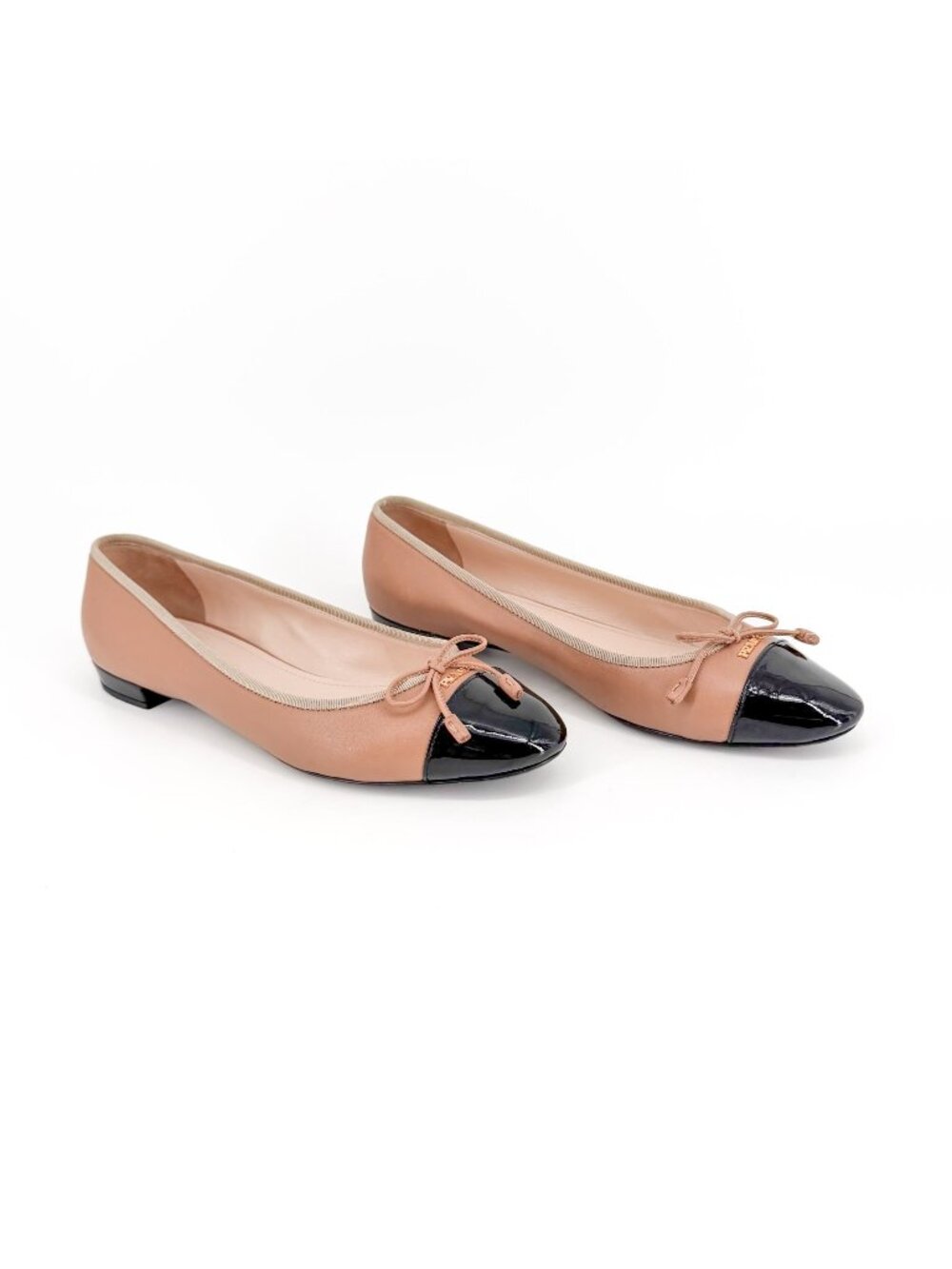 Prada Beige Black Cap Toe Logo Ballet Flats Leather Size 38 US 8 Women Two Tone
